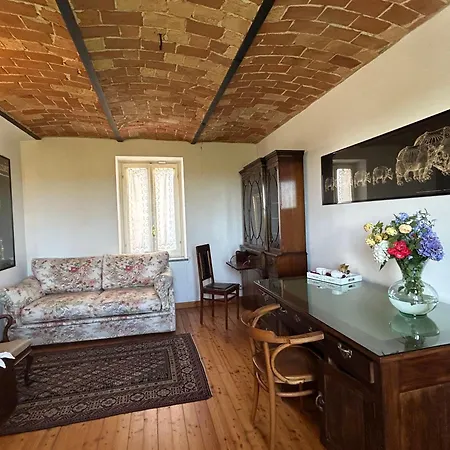 Casa Molisso Фермерский дом Montegrosso d'Asti